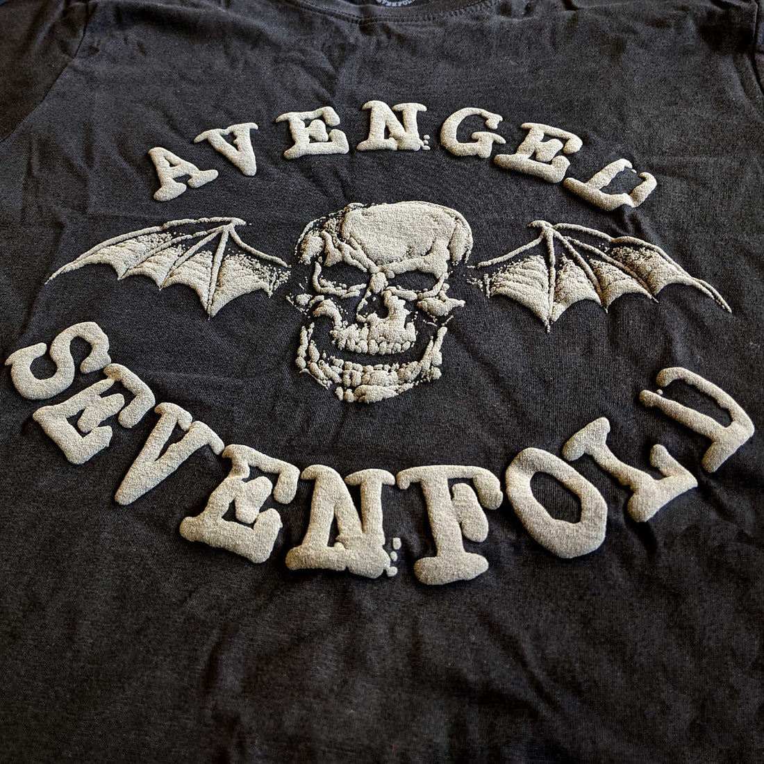 Avenged Sevenfold Unisex Hi-Build T-Shirt: Classic Deathbat