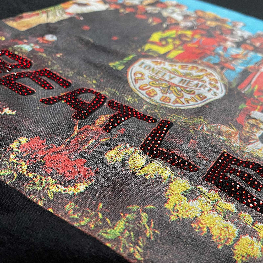 The Beatles Unisex Embellished T-Shirt: Sgt Pepper (Diamante)